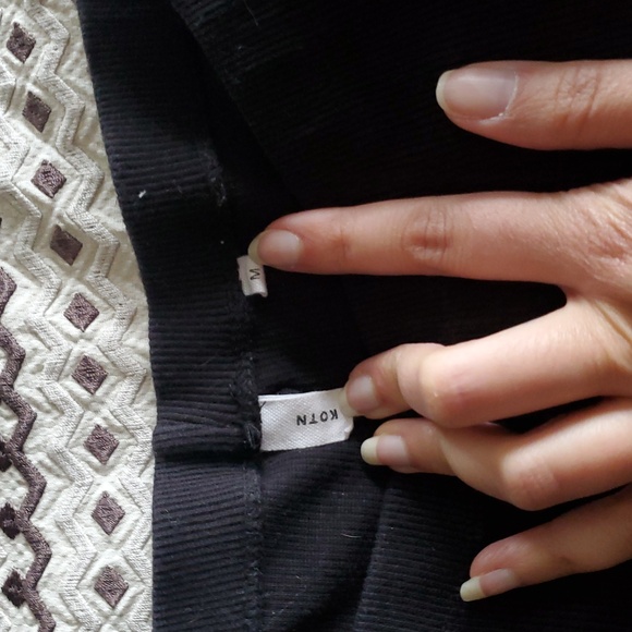 KOTN Ribbed Bike Shorts - Picture 2 of 8